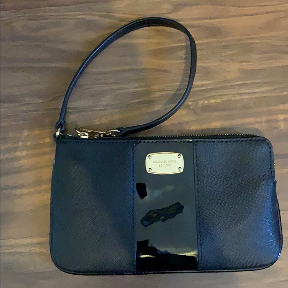 Michael Kors wristlet